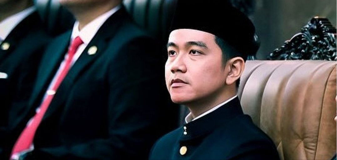 Gibran Rakabuming Pimpin Rapat Bahas Pemulihan Dampak Erupsi Gunung Lewotobi (Detik.com)