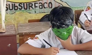 Pakai Topeng Saat Ujian, Guru di Surabaya Latih Kejujuran Murid (detik.com)