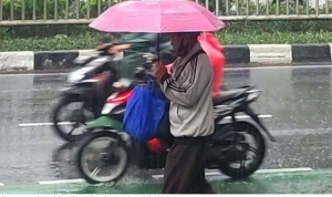 Cuaca Buruk Hari Ini Potensi Hujan Petir di Bandung dan Kota Besar Lainnya (REPUBLIKA.CO.ID)