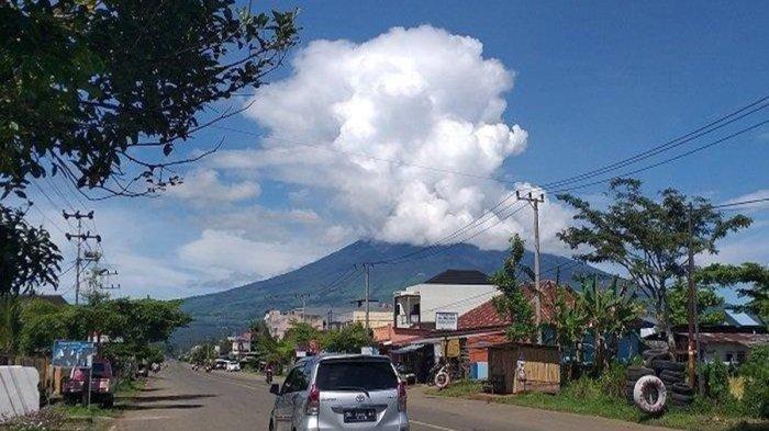Erupsi Gunung Api Dempo di Pagar Alam Pantau Ketat, Masyarakat Tetap Tenang