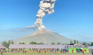 Gunung Lewotobi Laki-laki Meletus, BP/TRBN.