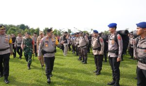 Kapolda Sumut mengecek kesiapan anggota.(Istimewa)