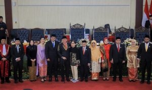 Wali Kota Medan Bobby Nasution saat foto bersama.BP/erwan