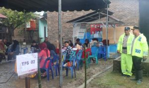 Kapolresta Deli Serdang Kombes Rafael meninjau TPS.(Istimewa)