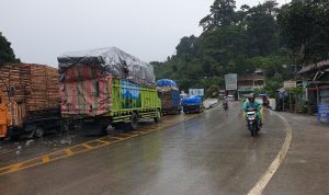 Jalur Medan-Berastagi Masih Ditutup Akibat Longsor di Sembahe
