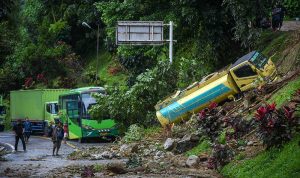 Longsor Sembahe Deli Serdang Timbulkan Korban Jiwa dan Kerusakan Kendaraan