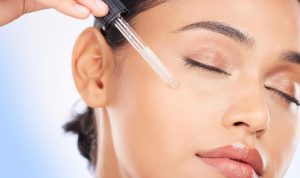 Manfaat Retinol untuk Wajah, Efek Samping, dan Cara Penggunaannya yang Aman