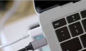 Mudahnya Mengecek Battery Health Laptop di Windows dan MacOS (Suara.com)