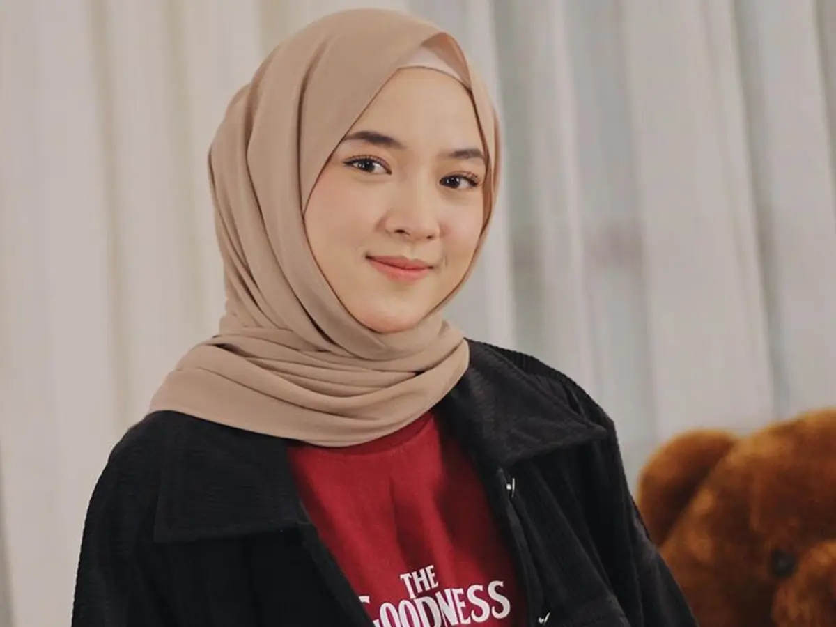 Nissa Sabyan Kembali Jadi Sorotan Publik, Diduga Menikah dengan Ayus