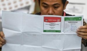 Pencoblosan Pilkada Serentak Libur Nasional Demi Hak Pilih Rakyat ( CNN Indonesia )