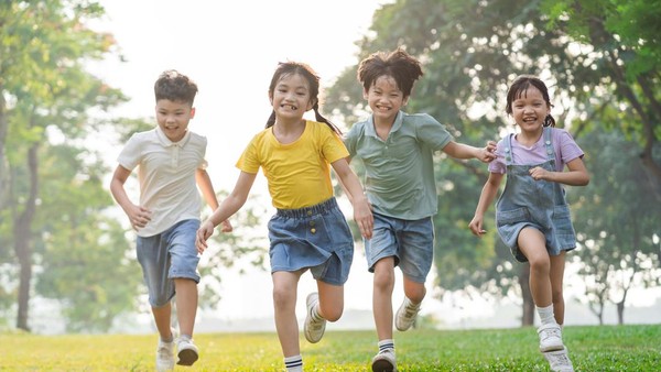 Peringatan Hari Anak Sedunia 2024, Dengarkan Masa Depan Anak-Anak