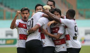 Prediksi Skor Madura United vs Arema, BRI Liga 1 Indonesia Musim 2024-2025, 21 November 2024