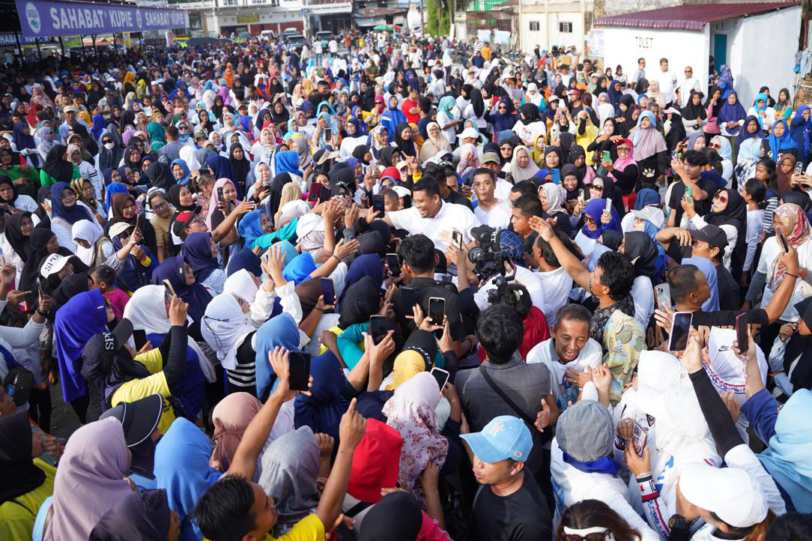 Ribuan Massa Meriahkan Senam Bobby-Surya di Deli Serdang, Sumut Bobby Nasution Sambut Antusias