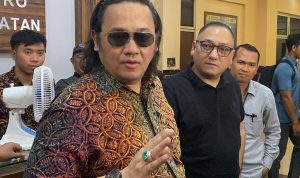 Rumah Farhat Abbas Digerebek Pelaku UMKM Terkait Kasus Uang Rp50 Miliar