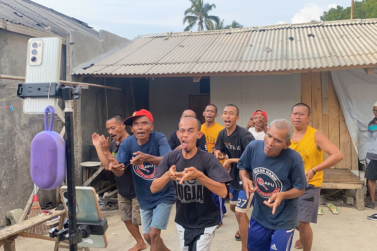 Sadbor TikToker Viral Sukabumi Raup Jutaan Rupiah Setiap Hari