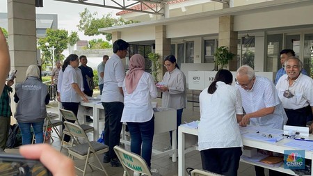 Sri Mulyani Indrawati Gunakan Hak Pilih di Pilkada Serentak 2024