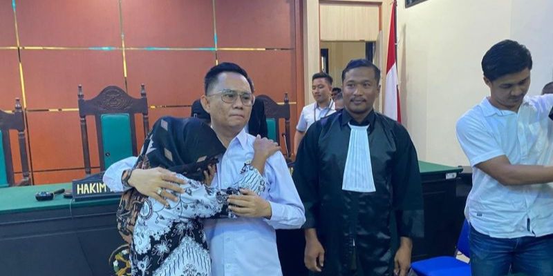 Supriyani Divonis Bebas, Tidak Terbukti Lakukan Penganiayaan Terhadap Siswa