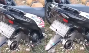 Viral! Ban dan Knalpot Motor Dicuri di Pantai Belakang Stadion Barombong