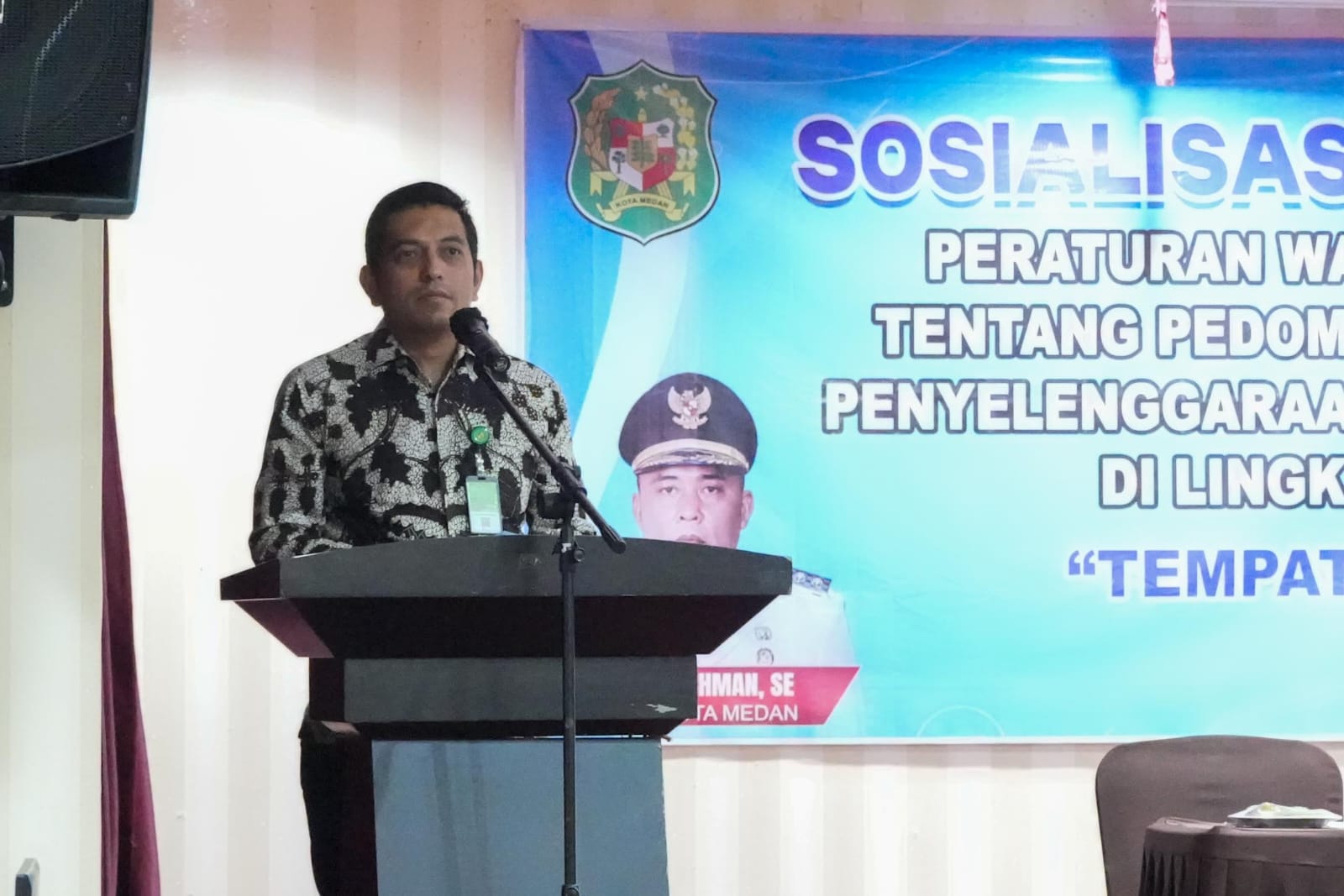Asisten Administrasi Umum Setdako Medan Ferry Ichsan saat menyampaikan sambutan. BP/ist)