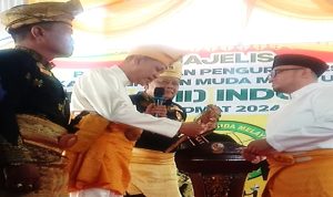 Prosesi acara pengukuhan Gerakan Angkatan Muda Melayu Indonesia (GAMI), Sabtu (2/11/2024). BP/ist