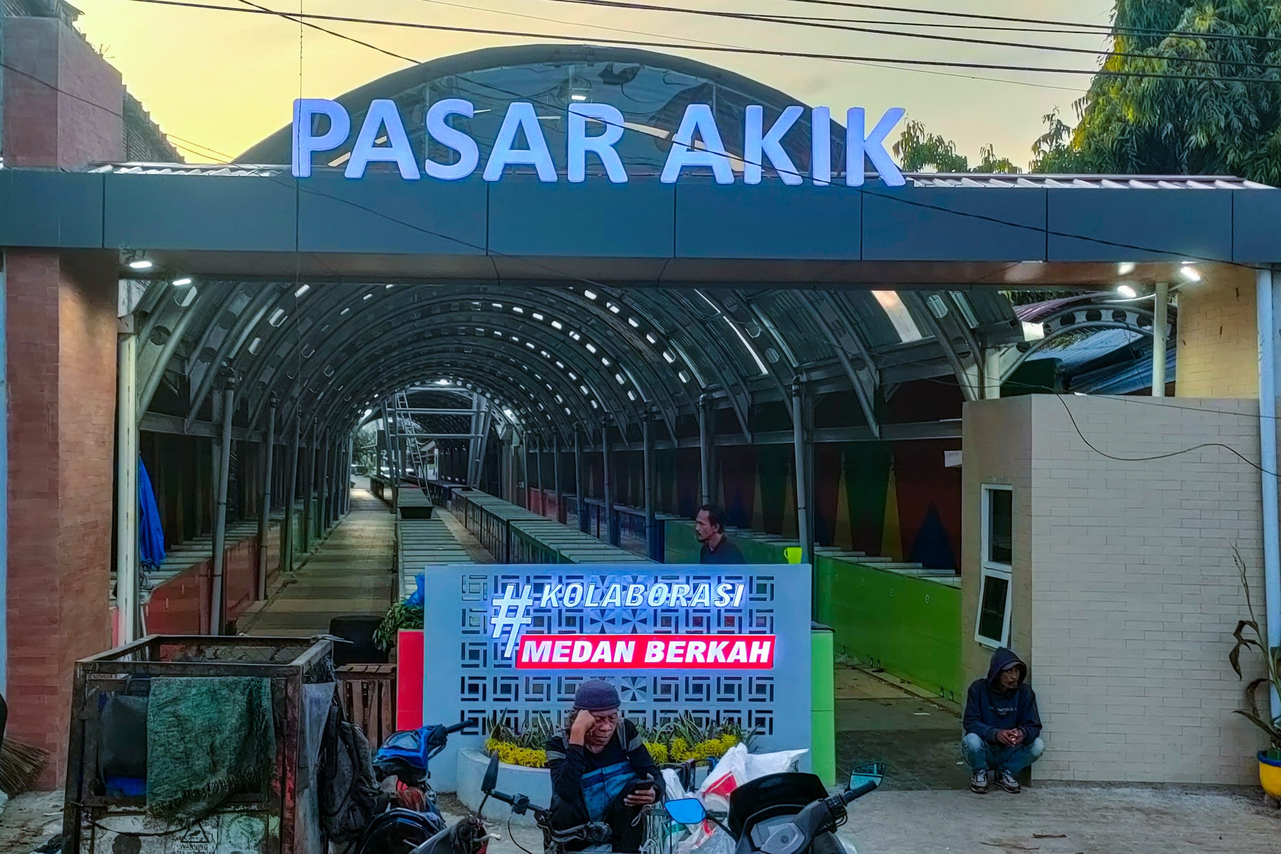 Pasar Akik Pasca revitalisasi segera beroperasi. BP/erwan