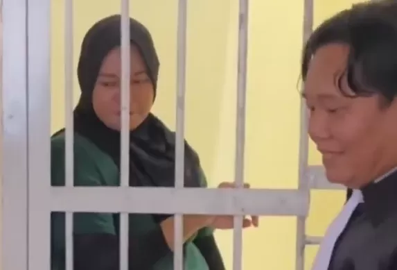 Ibu Dua Anak di Musi Rawas Utara Dipenjara 1 Tahun 4 Bulan Usai Siram Air Keras ke Pria Pengintip