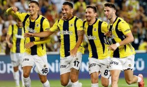Prediksi Skor AZ Alkmaar vs Fenerbahce, UEFA Europa League Musim 2024/2025, 8 November 2024