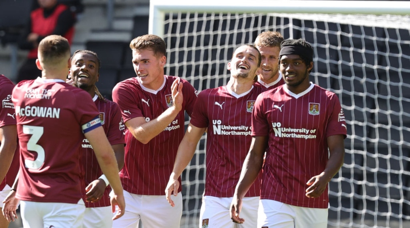 Prediksi Skor Northampton Town vs Burton Albion, EFL Trophy Musim 2024/2025, 13 November 2024