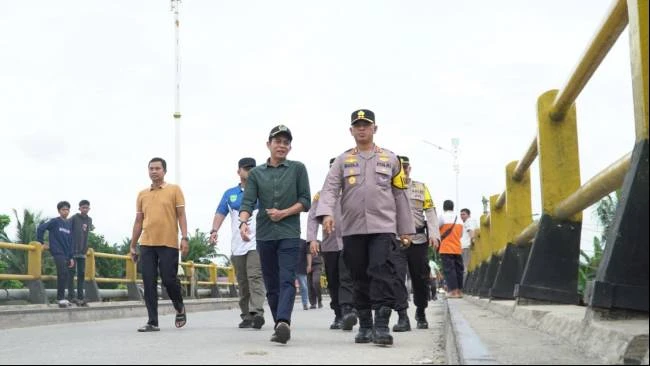 Jembatan di Jalan Lintas Riau-Sumatera Utara Rusak dan Miring