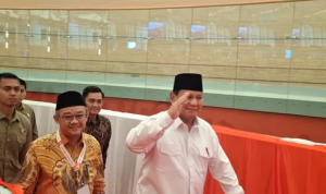 Prabowo Resmi Naikkan Gaji Guru: Rincian dan Besarannya untuk Tahun 2025 (detik,com)