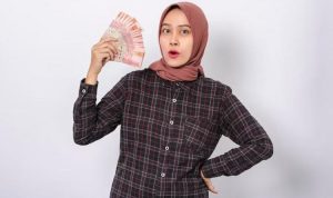 Rahasia Menambah Penghasilan Lewat HP yang Harus Diketahui Ibu Rumah Tangga (Nakita.id )