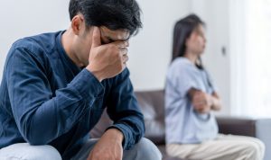 Mendampingi Pasangan dengan Gangguan Jiwa? Tips untuk Menjaga Hubungan yang Harmonis