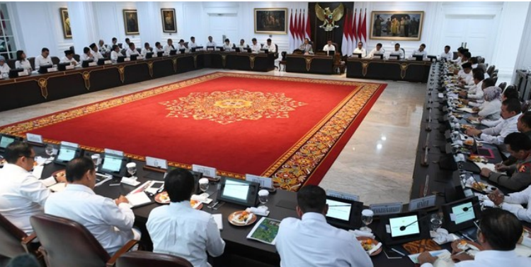 Sidang Ketiga Prabowo: Koordinasi Penting di Istana Negara