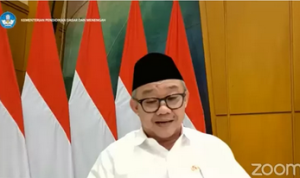 Klarifikasi Mendikdasmen: Tambahan Penghasilan Rp 2 Juta untuk Guru ASN dan Non-ASN