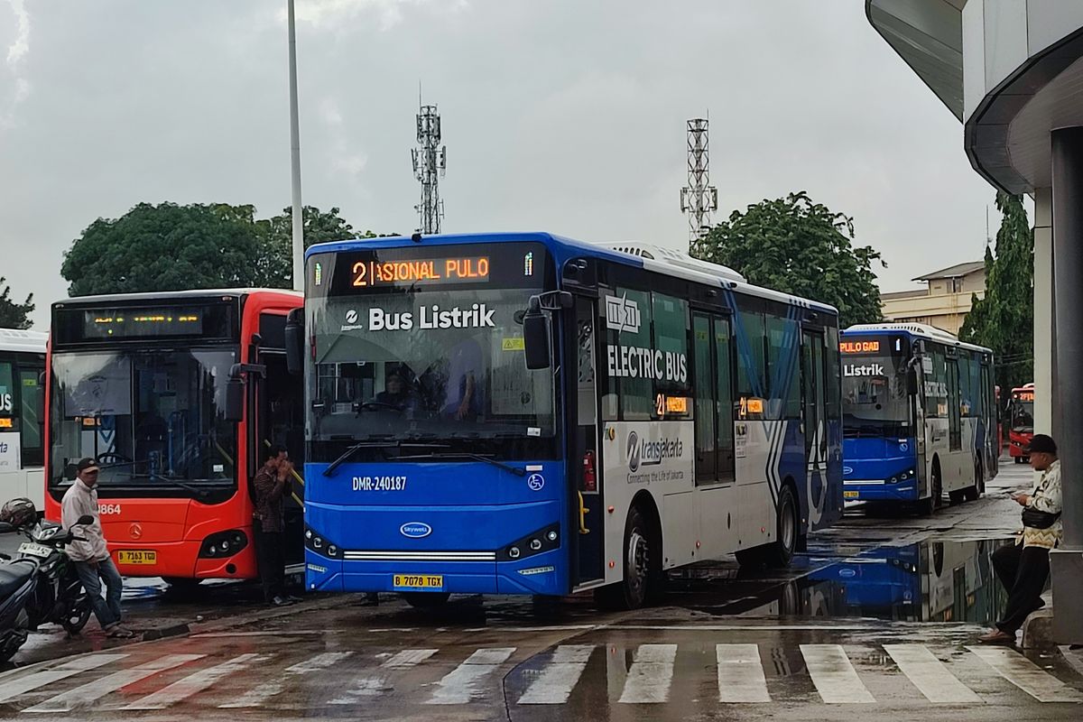 Rencana Hapus Koridor 2 Transjakarta: Dampaknya Bagi Pekerja dan Wisatawan