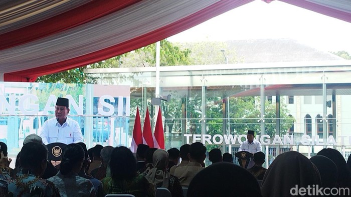 Prabowo Resmikan Terowongan Silaturahim, Guyonan Tentang Jokowi Menghangatkan Suasana