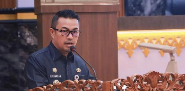 Operasi Tangkap Tangan: KPK Amankan Rp 6,8 Miliar dari Pj Wali Kota Pekanbaru