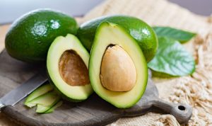 Alpukat dan Kesehatan: Nutrisi Penting untuk Fungsi Otak dan Pencernaan