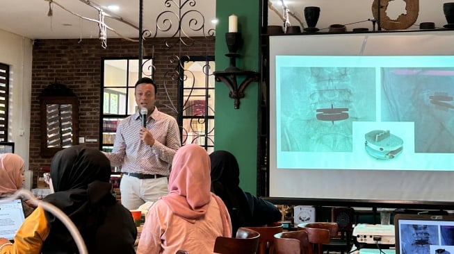 Membedah Implan: Dari Kecantikan hingga Pengobatan Saraf Terjepit