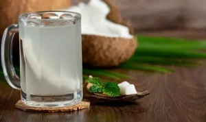 8 Manfaat Air Kelapa yang Tak Terduga untuk Kesehatan