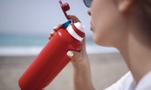Bahaya Botol Minum yang Tidak Dicuci, Risiko Kesehatan dan Cara Mencegahnya