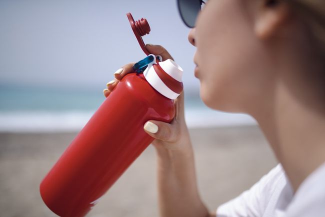 Bahaya Botol Minum yang Tidak Dicuci, Risiko Kesehatan dan Cara Mencegahnya
