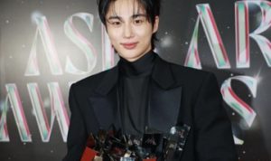 Byeon Woo Seok Borong Enam Piala Asia Artist Awards 2024