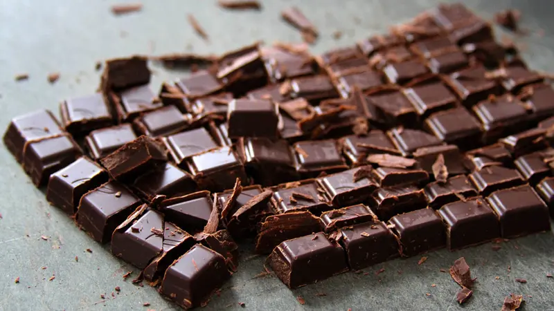 Coklat Hitam, Camilan Sehat yang Menjaga Jantung dan Otak