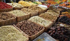 Harga Pangan Fluktuatif, Bawang Putih dan Beras Naik