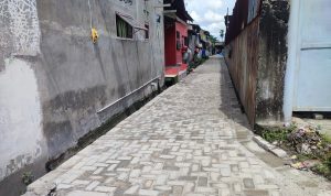 Salah satu ruas jalan yang diperbaiki di Kecamatan Medan Deli. BP/erwan