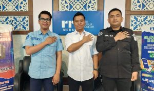 Personel Polsek Pagar Merbau dan Polda Sumut dalam kegiatan di radio.(Istimewa)