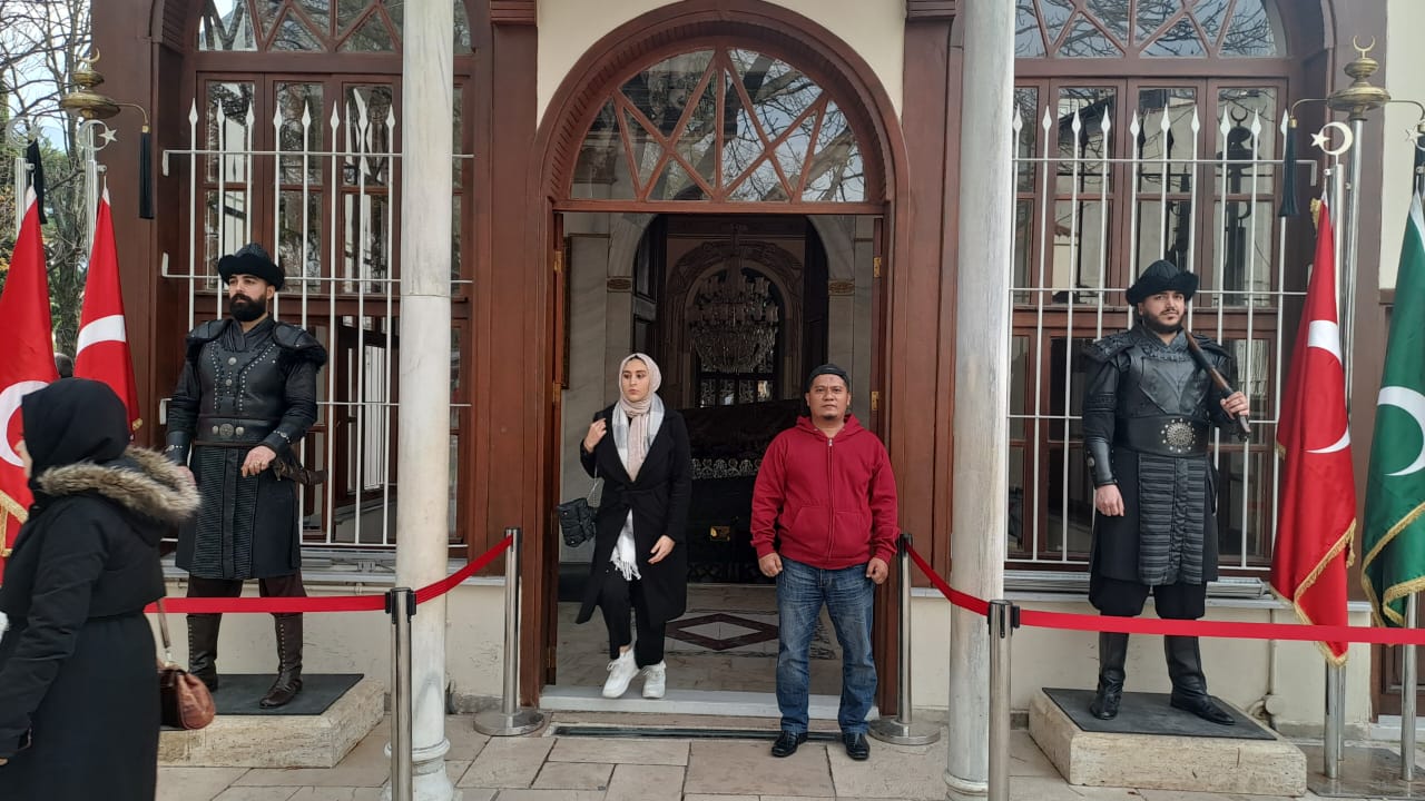 Reza Alfino mantan Narapidaba teroris foto saat mengikut program Umroh