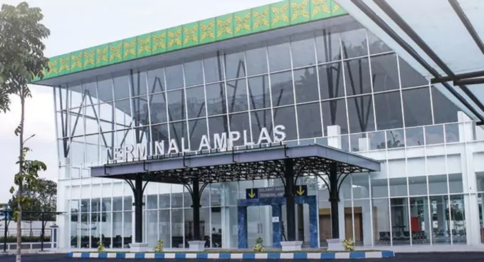 Lonjakan Penumpang di Terminal Terpadu Amplas Medan Diprediksi Puncaknya 22 Desember 2024