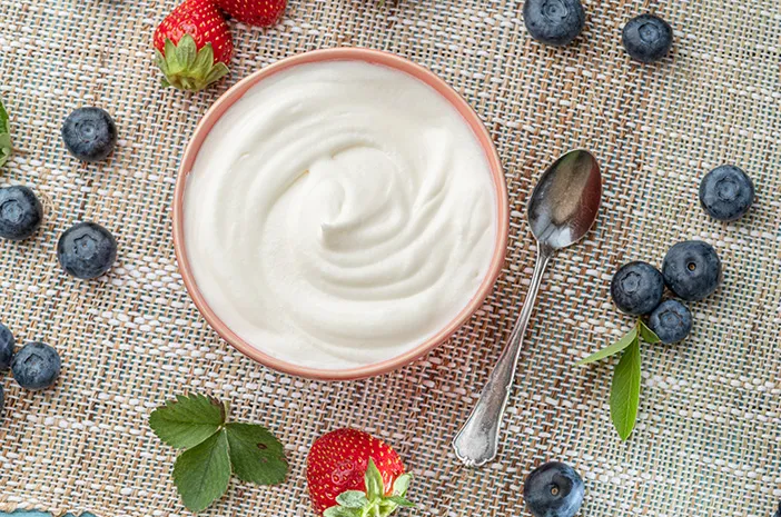 Manfaat Yoghurt untuk Kesehatan Pencernaan dan Tubuh